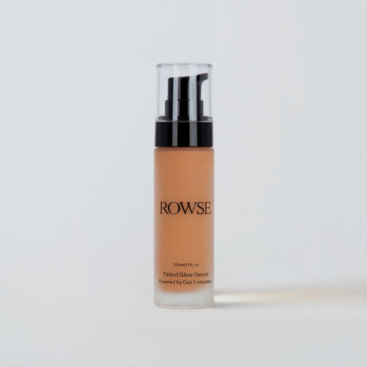 Sérum Glow con Color Medium Deep: Powered by Goji Exosomes
